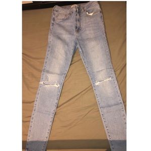 Forever 21 Lightwash Jeans with distress at knees